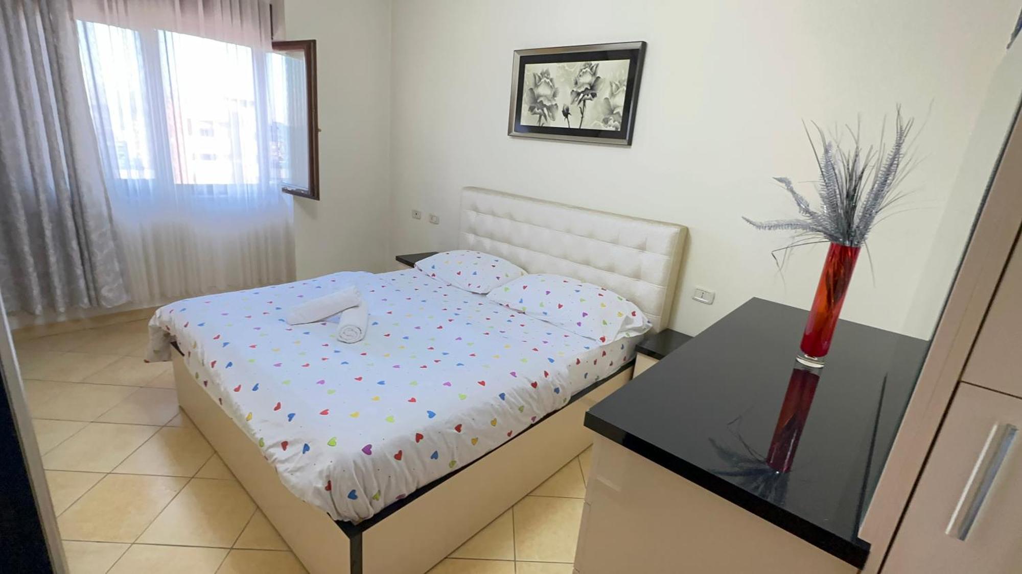 Square Inn Tirana Zewnętrze zdjęcie